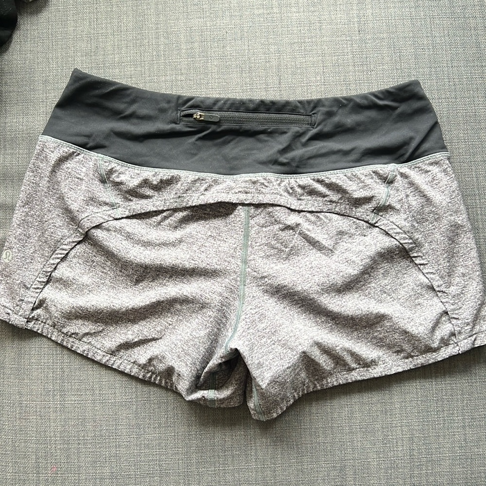 Shorts Lululemon 6